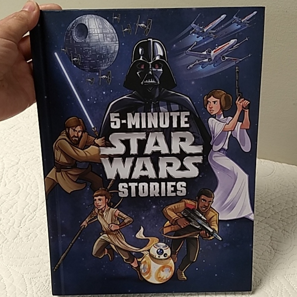✓Star wars 5-minute stories book